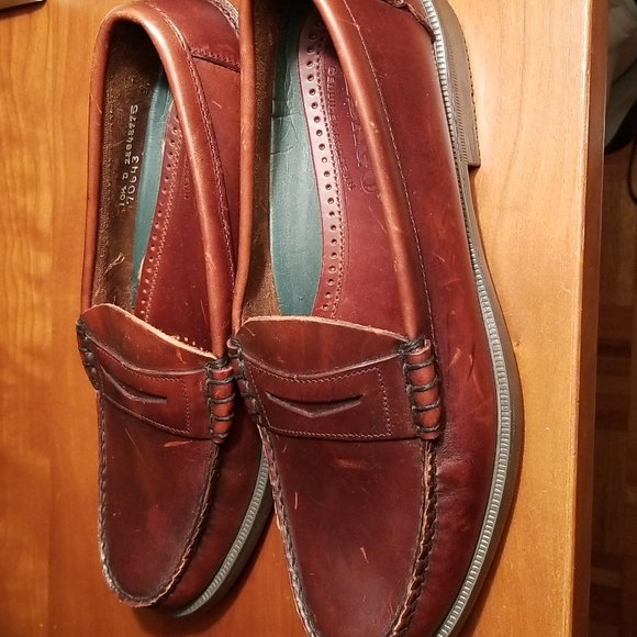 Mens shoes